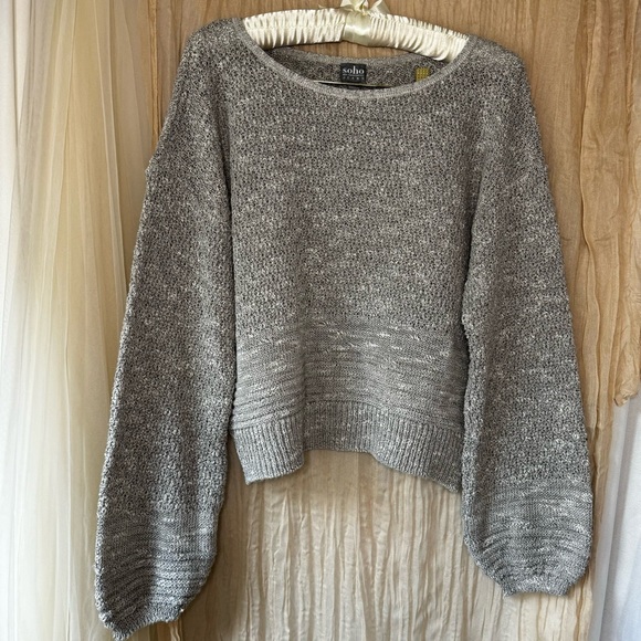Soho Jeans Gray and Silver Sweater Sz M - Picture 2 of 5